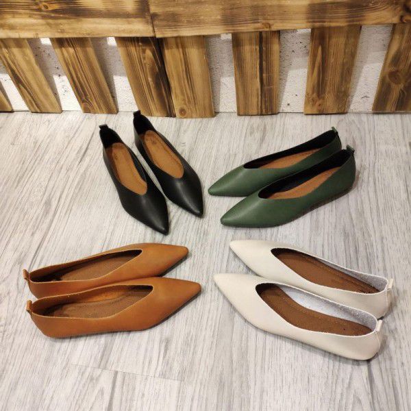 Spring and autumn flat bottomed women's Korean version retro shallow cut large size women's shoes 