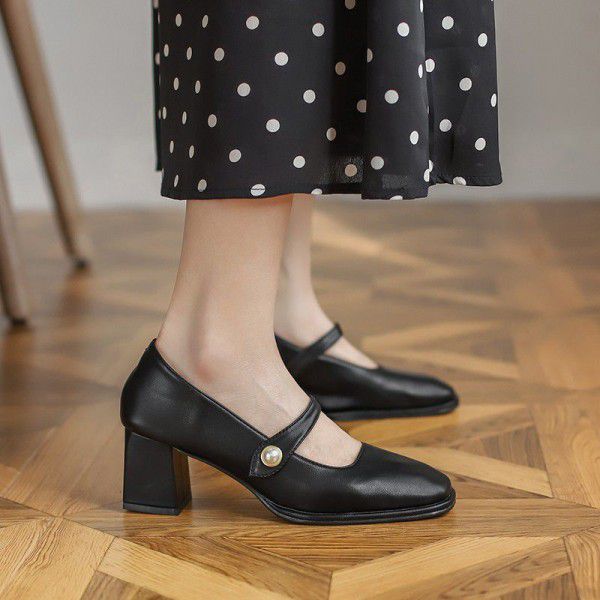 French Mary Jane Shoes Women's White One Button Thick Heel Single Shoes Retro Square Headed Middle Heel Grandma Shoes Gentle and Versatile 