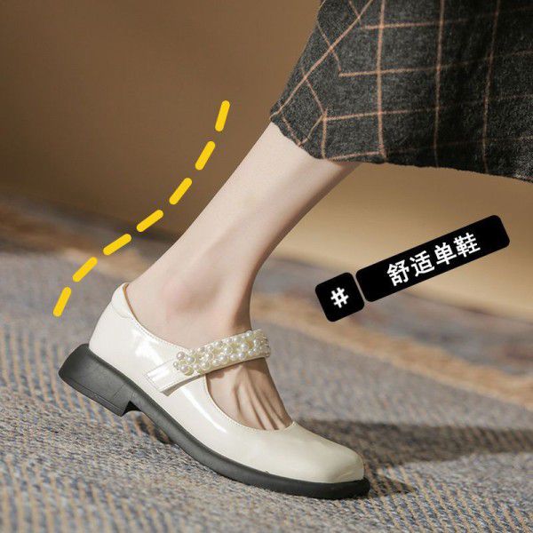 Mary Jane single shoe flat bottom with skirt JK uniform pearl round head lolita cute big head doll small leather shoes female 