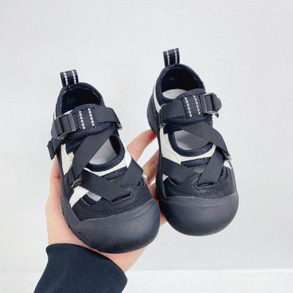 Children's Sports Shoes Spring and Summer New Boys' Hollow Breathable Kick Resistant Running Shoes Girls' Fashionable Casual Shoes 