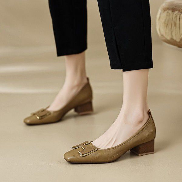 Shallow cut single shoe women's thick heels, new spring and autumn versatile temperament, high heels, French square toe commuting women's shoes, large size 