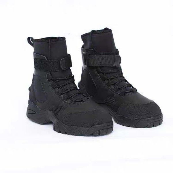 Outdoor thick soled hiking boots for men Versatile...