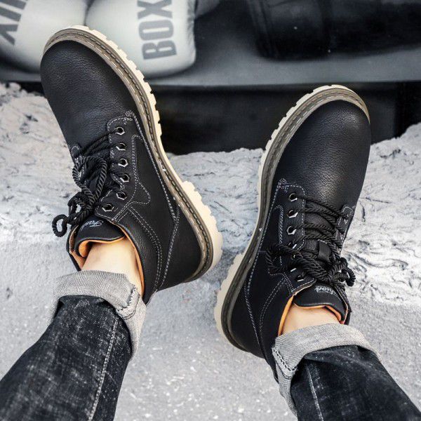 Men's shoe trend: workwear boots, autumn British style high top Martin boots, workwear shoes, boots, trendy men's workwear boots 