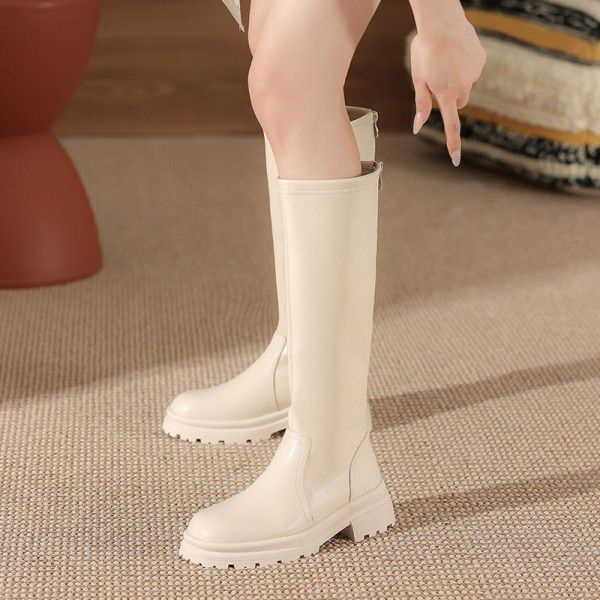 Plush autumn and winter new women's boots with thi...