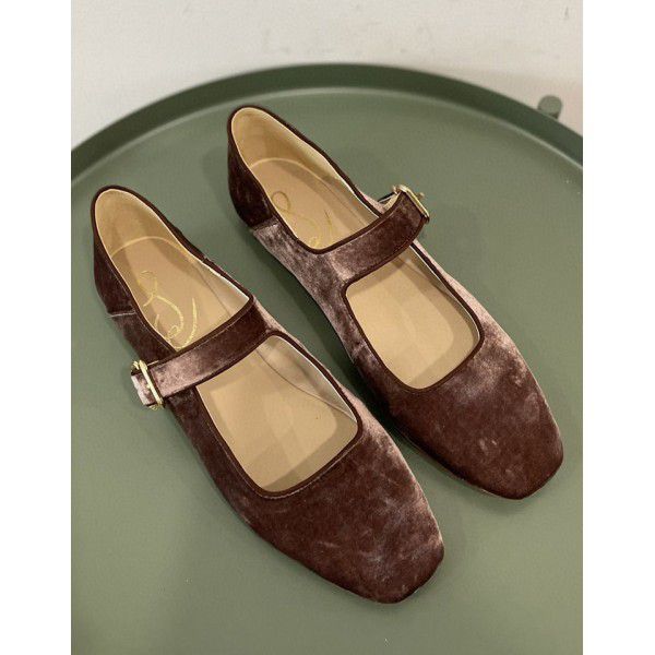 Genuine leather women's singles shoes with square toe, shallow mouth, flat bottom, and a straight line strap. Mary Jane real velvet dance shoes 