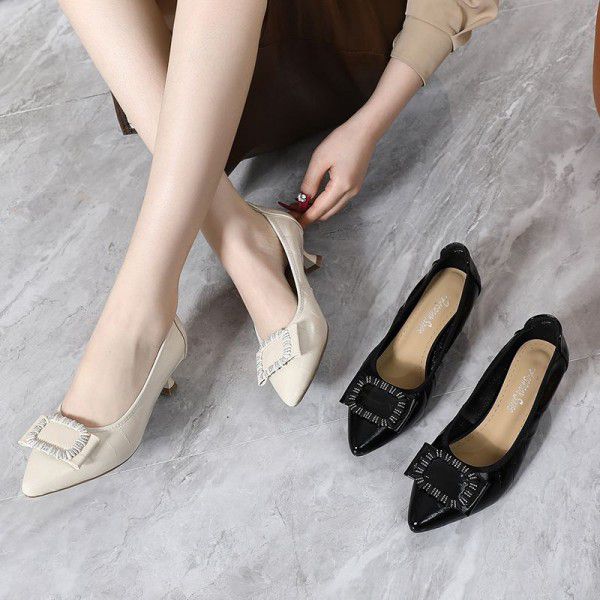 Pointed high heels, black slim heels, simple and versatile, shallow cut women's single shoes 