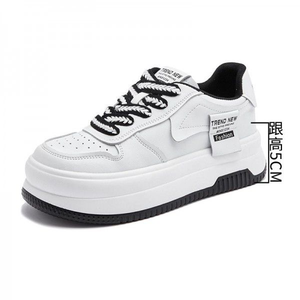 New style bread shoes, versatile spring and summer muffin casual shoes, leather board shoes, thick soles, small white shoes for women 