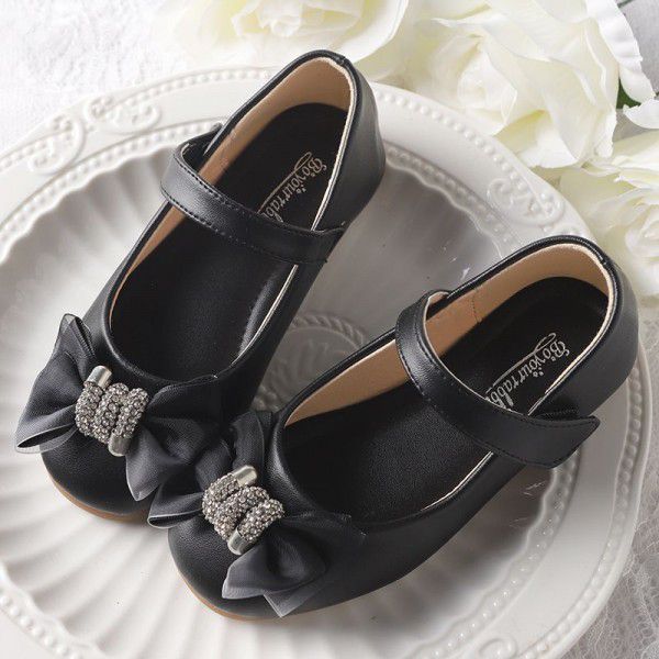 Girls' leather shoes, spring and autumn seasons, children's princess shoes, fashionable and casual girls' single shoes, anti slip soft soles, baby and girl shoes 