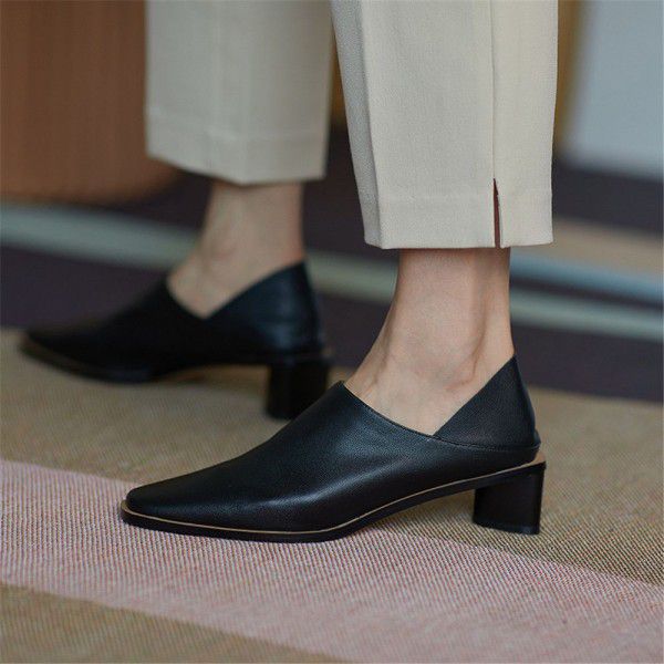 Single shoe with full leather inside and outside, thick heels, square toe, deep mouth, Korean version, retro versatile, and soft leather for both wear 