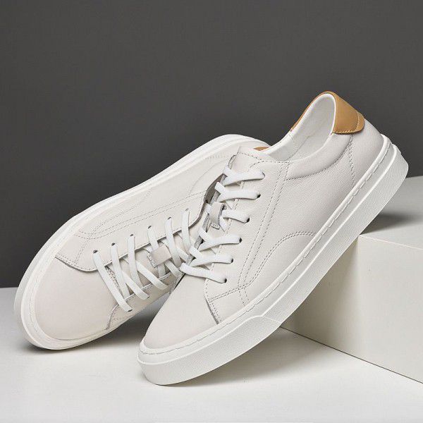 Spring New Board Shoes Men's Fashion Breathable Student Small White Toe Layer Cowhide Men's Small Leather Shoes 