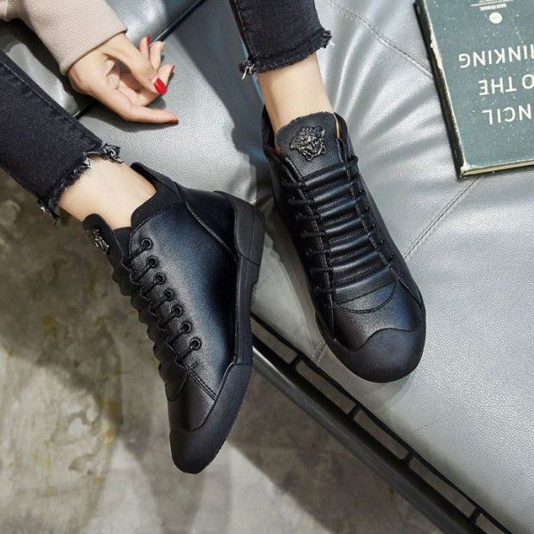 Soft Flat Bottom Casual Shoes Women's Genuine Leather New Leather Shoes Spring Sports Shoes Travel Mom Single Shoes Korean Version Versatile Black 