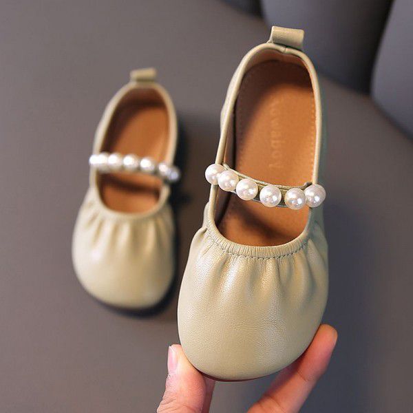 Girls' Princess Shoes Spring and Autumn New Korean Edition Children's Shallow Mouth Single Shoes Super Soft Sole Pearl Grandma Shoes Girls' Little Leather Shoes 