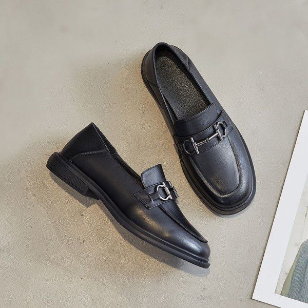 The first layer of cowhide flat sole single shoes for women in spring and summer New Korean version One foot Slip-on shoe Square head two small leather shoes 